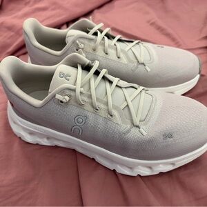 On Running Cloud Sneaker - Women's Running Shoe